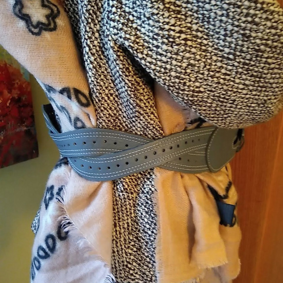 VINTAGE 80s Boho Gray Leather Belt Double Twist Double Buckle Wide Belt - Picture 3 of 8